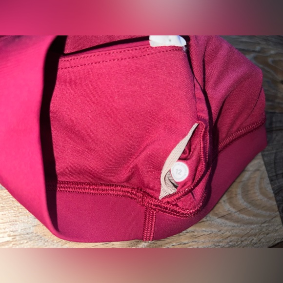 Lululemon Energy Bra Medium Support Wild Berry - Picture 4 of 4